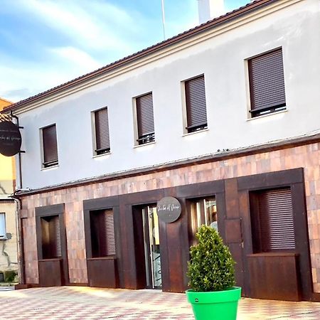 Estudio Puertas Del Orbigo Carrizo de la Ribera Zewnętrze zdjęcie